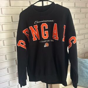 Abercrombie & Fitch NFL essential crew neck sweatshirt Cincinnati Bengals